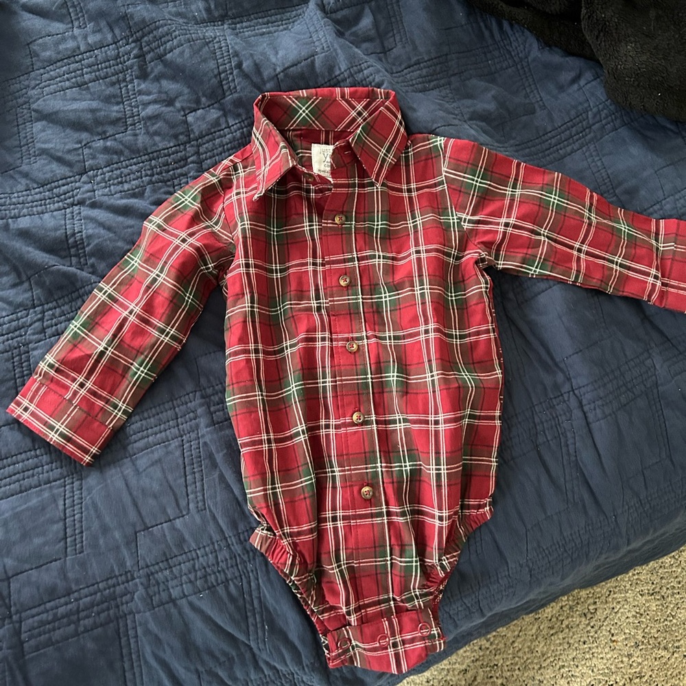 NWOT 12m plaid button down onsie